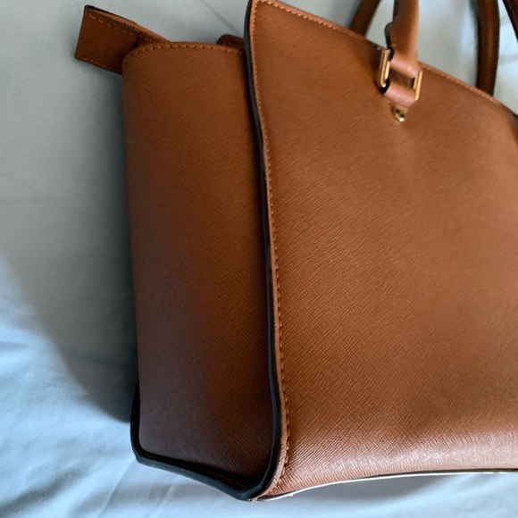 Micheal Kors women’s bag - Picture 7 of 9